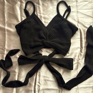 Cross Tie Crop Top
Size: Small